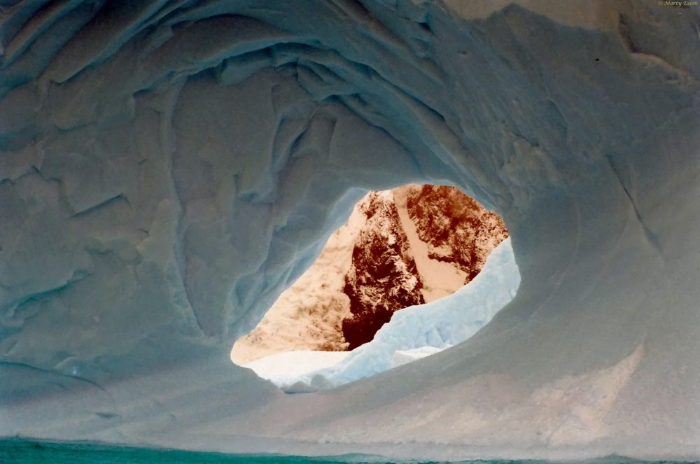 Iceberg portal